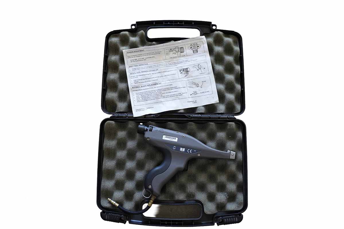 PANDUIT PTS Pneumatic cable tie gun & storage case PANDUIT PTS Pneumatic cable tie gun & storage case