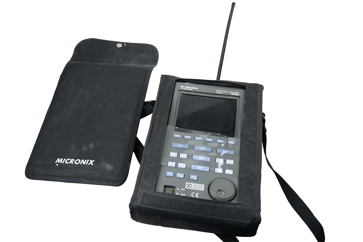 BK PRECISION MODEL 2850 3.3 GHZ SPECTRUM ANALYZER WITH CASE BK PRECISION MODEL 2850 3.3 GHZ SPECTRUM ANALYZER WITH CASE