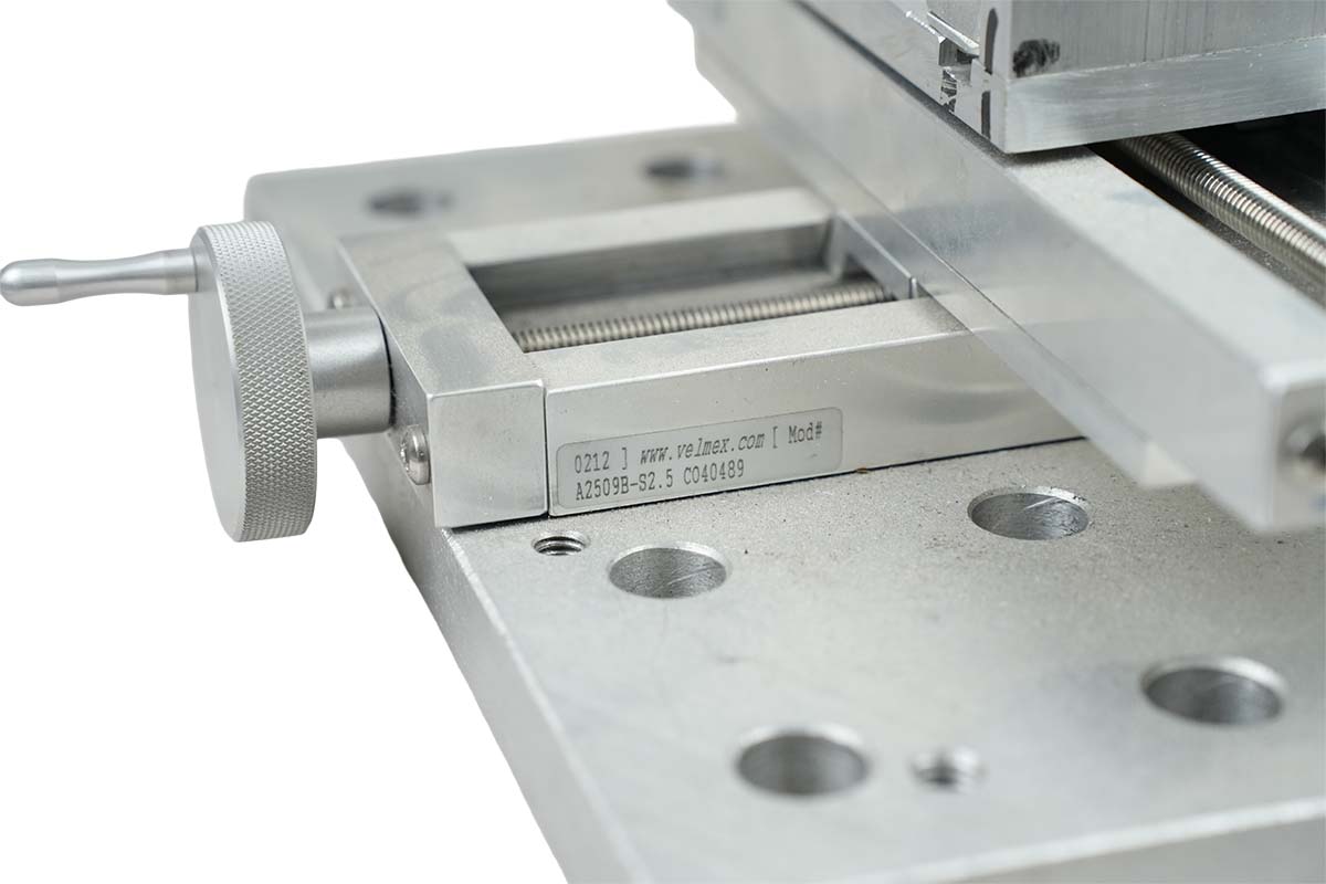 KONICA MINOLTA MODEL CS-200 CHROMA METER MOUNTED ON ALUMINUM 2 AXIS STAGE KONICA MINOLTA MODEL CS-200