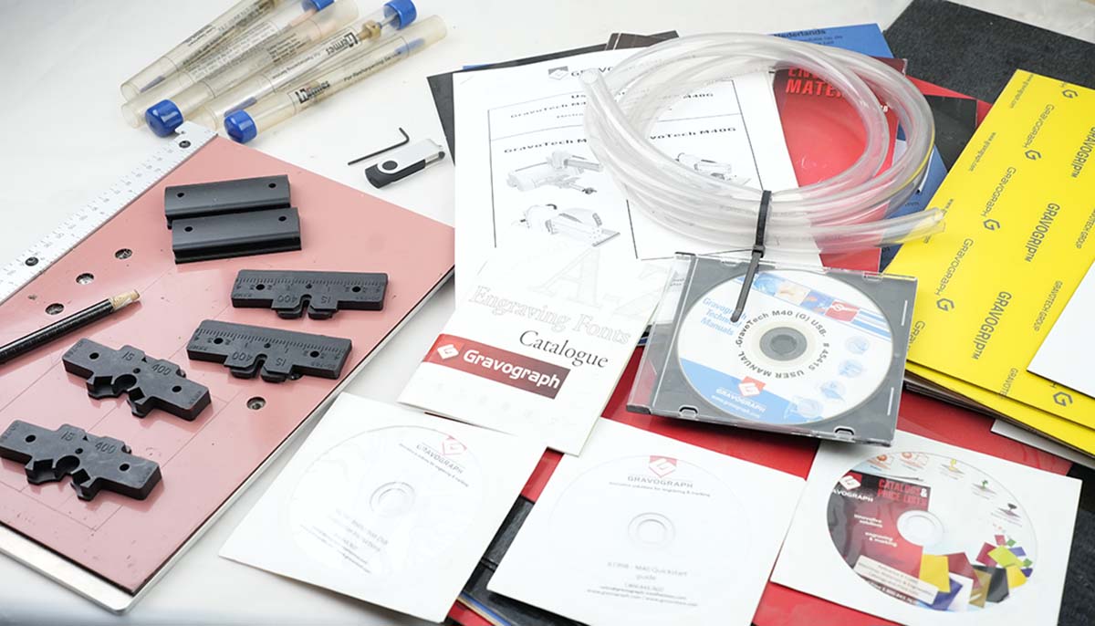 Gravograph M40 Engraver with quick click software and accessories Gravograph M40 Engraver with quick click software and accessories - Image 2