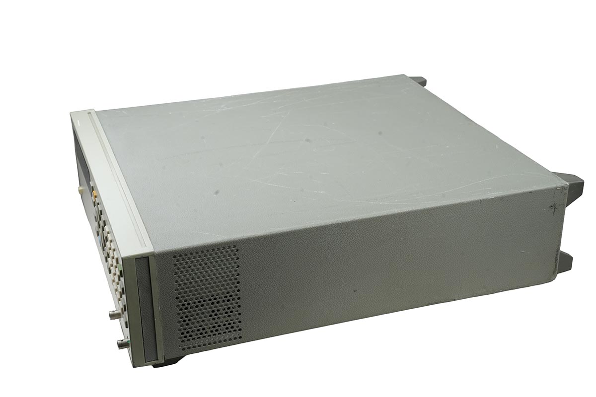 Hewlett Packard Synthesized Function/sweep Generator 21mhz 3324a Hewlett Packard Synthesized Function/sweep Generator 21mhz 3324a