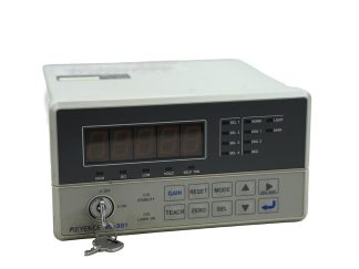 Keyence VG-300 Micrometer Controller