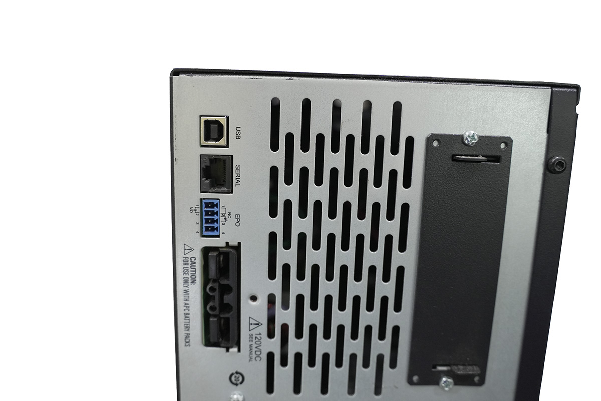APC Smart-UPS X3000 SMX3000LV 3000VA 2700W Rack/Tower UPS Battery Backup 120V APC Smart-UPS X3000 SMX3000LV 3000VA 2700W Rack/Tower UPS Battery Backup 120V