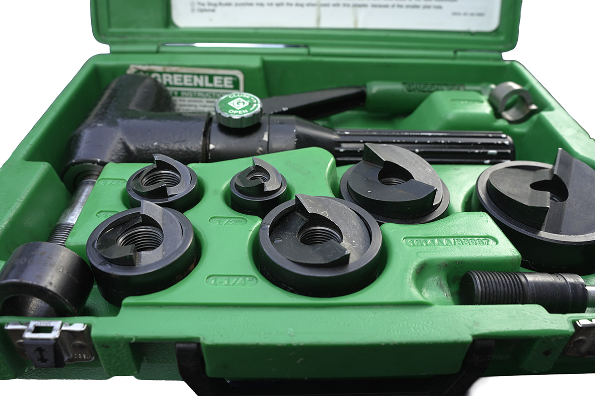 GREENLEE QUICK DRAW 90 HYDRAULIC PUNCH DRIVER GREENLEE QUICK DRAW 90 HYDRAULIC PUNCH DRIVER